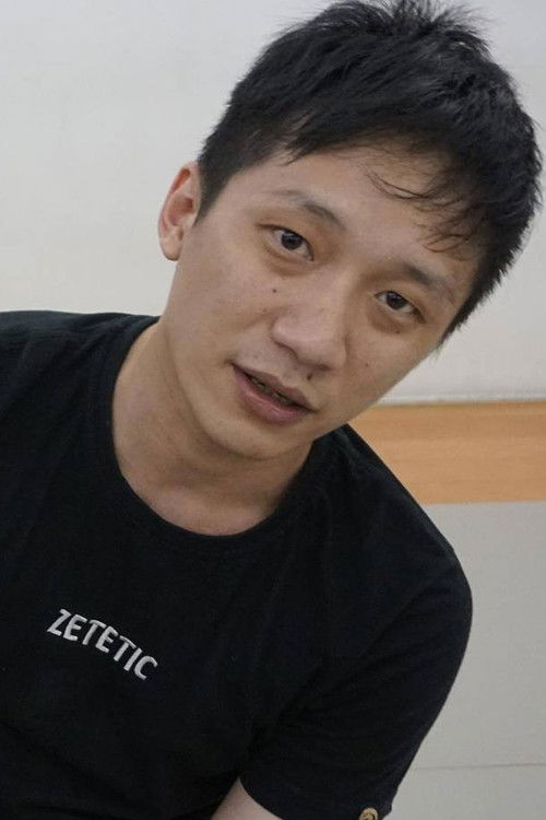 Huai-de Huang as Ruffian