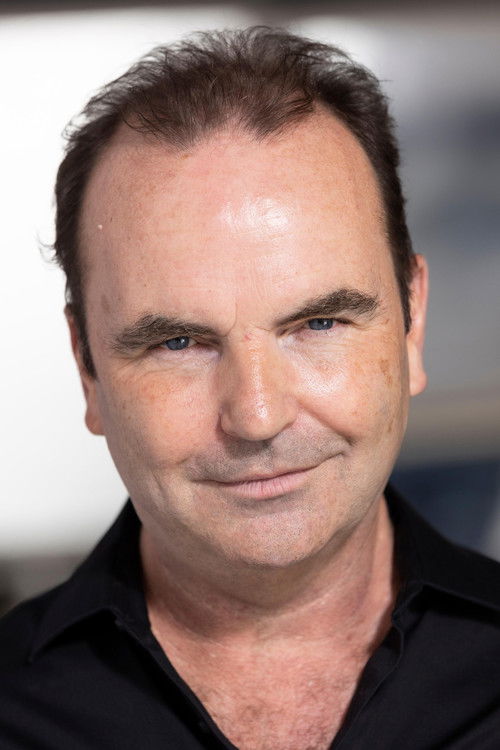 Aubrey Wakeling as Vince