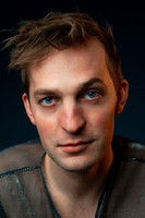 Jannik Mühlenweg as Soldat