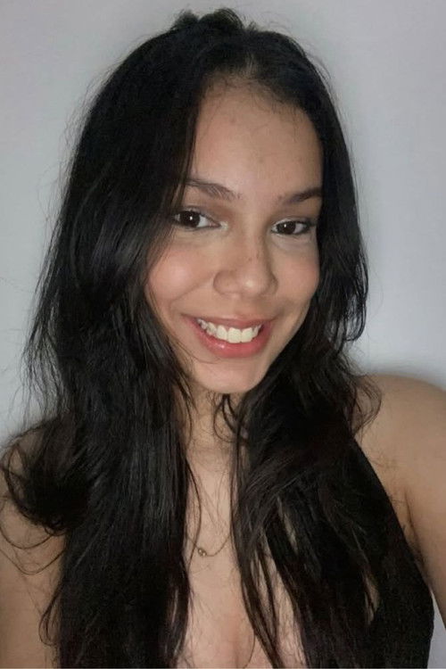 Luana Carriles as Stella