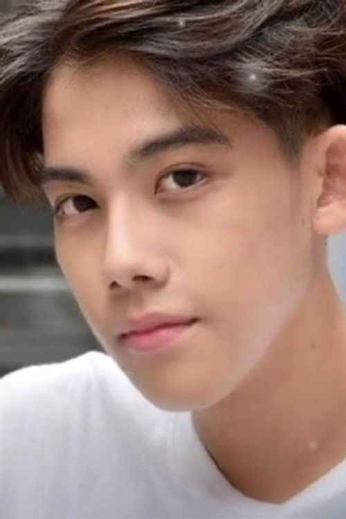 Krit Songdechakraiwut as Louis