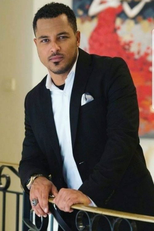 Van Vicker as 