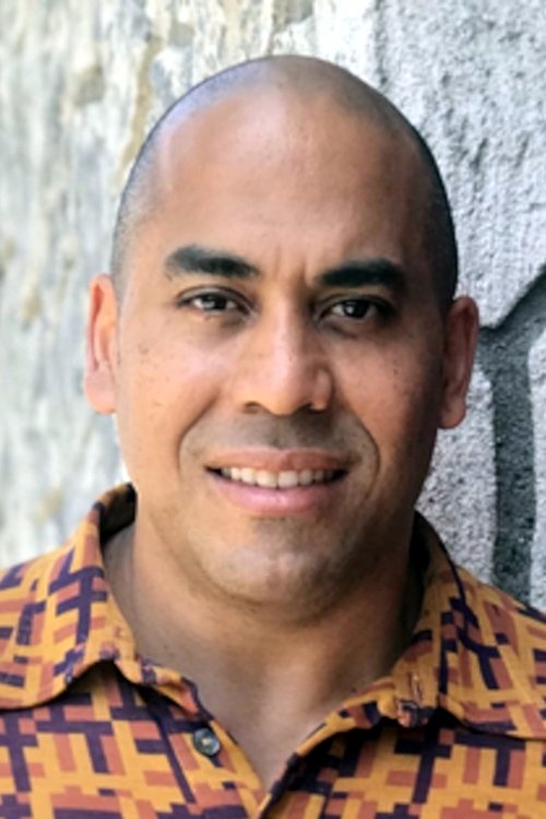 Daymien Valentino as Mover