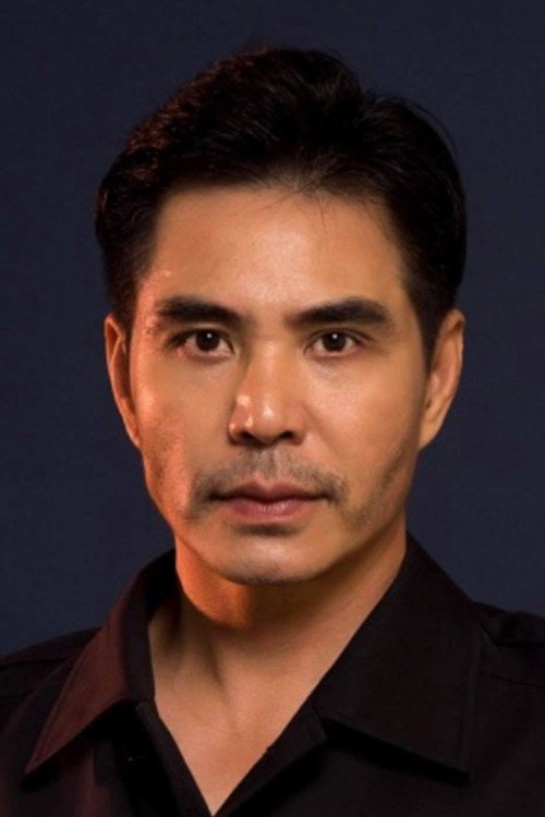 Trung Dũng as Phong