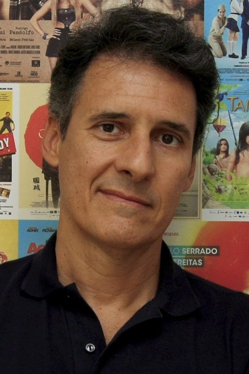 Roberto Santucci as Roberto