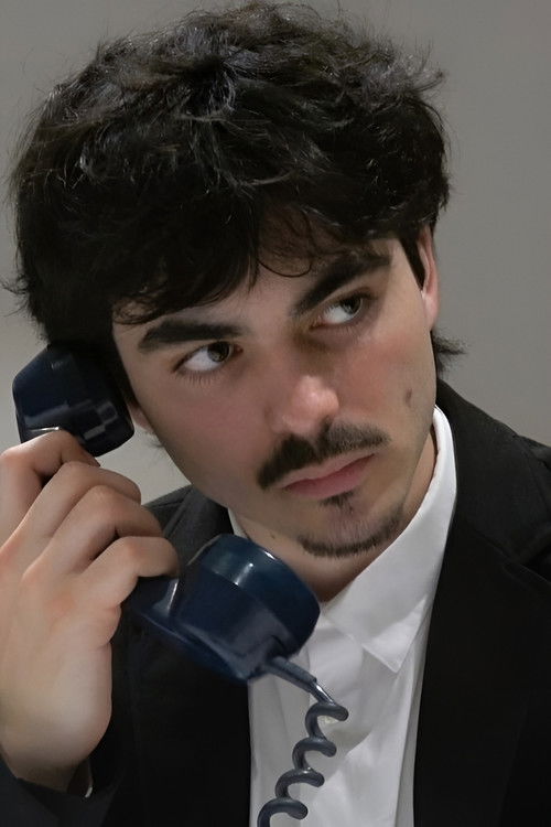 Evan Le Flem as Le ministre des armées