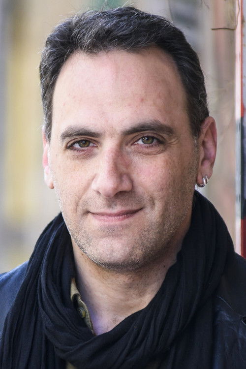 Άρης Τρουπάκης as Apostolos Nikolapoulos