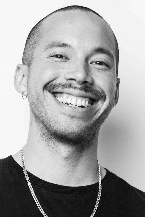 Patrick Chamberlain as Kevin