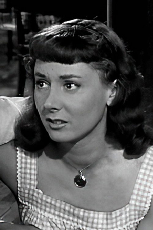 Sophie Leclair as Gisèle