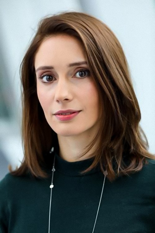 Aleksandra Pisula as Lala Gwóźdź