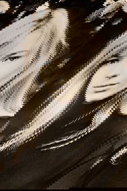 Cox Habbema as Janine van den Bos