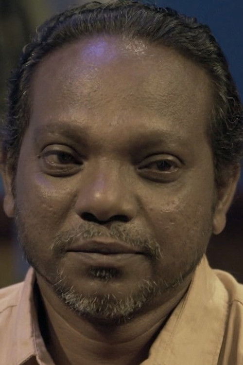 V K Sreenivas as Ajayan (Kunjiraman)