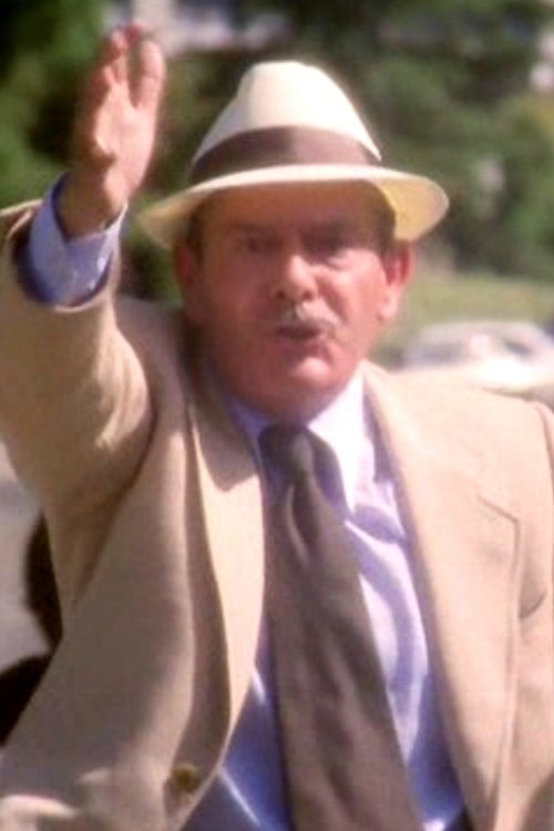 Nello Palladino as Audience Member (uncredited)