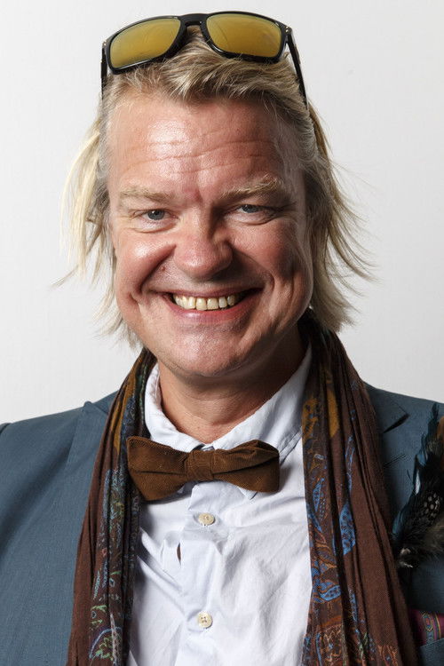 Alex Rosén as Music Manager