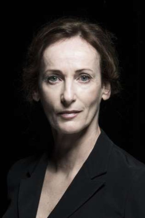 Saša Pavček as Ninina mama