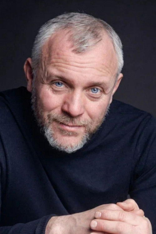 Konstantin Medovikov as Комар