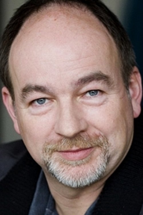 François Patissier as Le collègue pénible (voice)