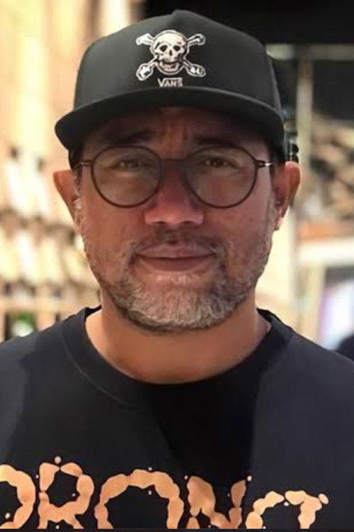 Edy Khemod as Himself