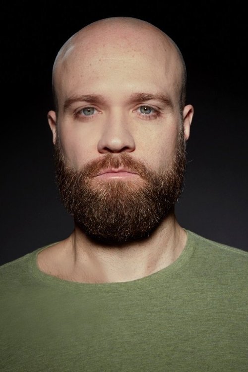 Justin L. Wilson as The Bear