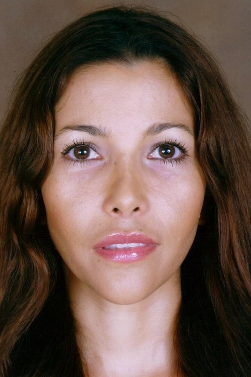 Alexa Benedetti as Lupe