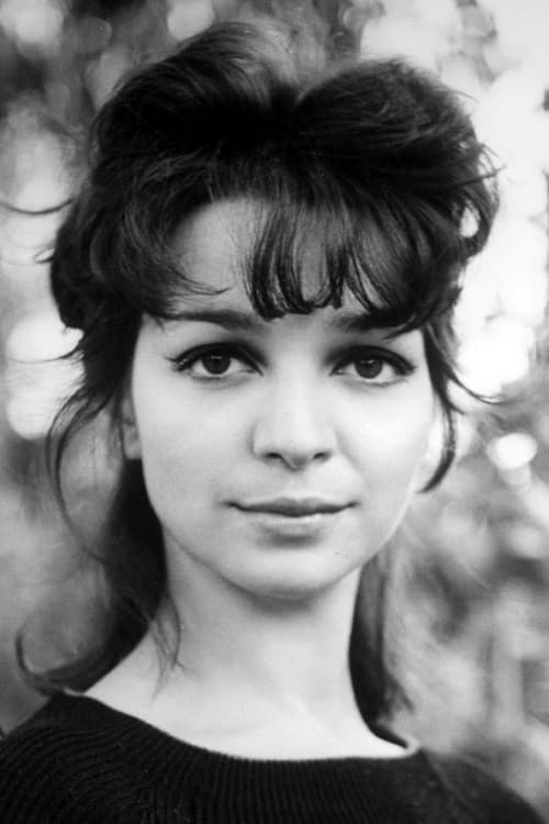 Lelia Goldoni as Consuelo Valdés (uncredited)