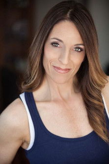 Joanna Fiore as Dara