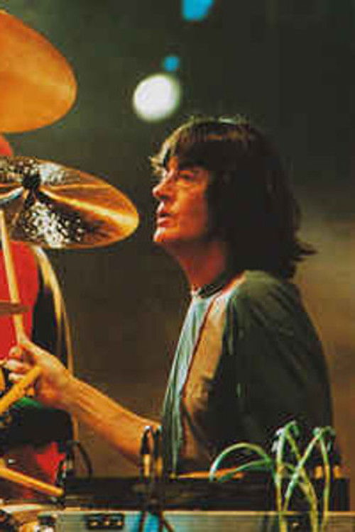 Ferenc Debreceni as Schlagzeug