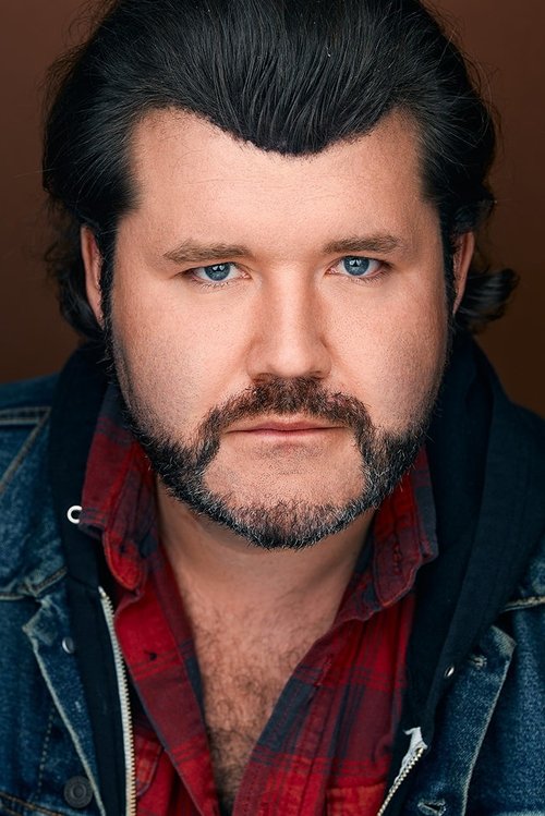 David Stobbe as Titus Walton