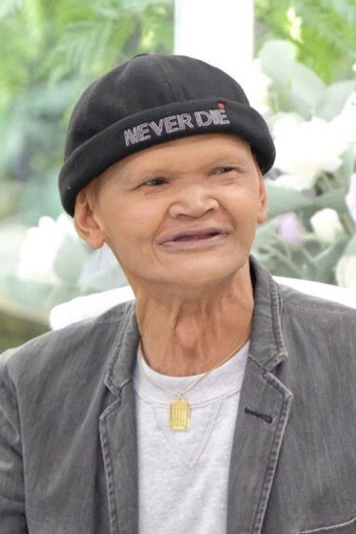 Suthep Seesai as Khuay