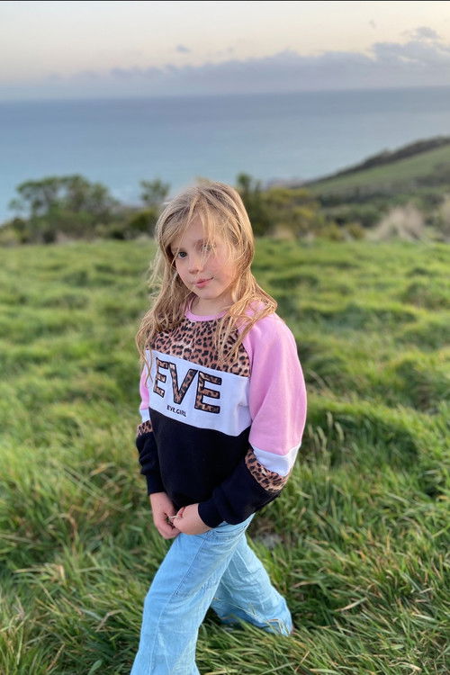 Mila Coustley as Mila