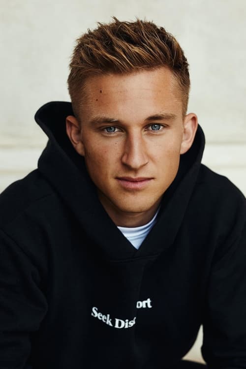 Anders Hofman as Self