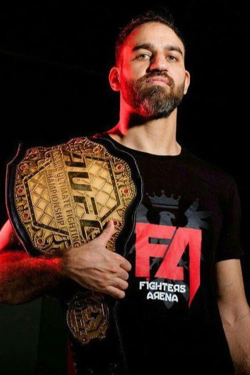 Mohamed Aly as Edgar