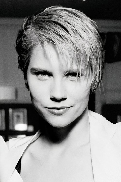 Sammi Davis as Jezebel