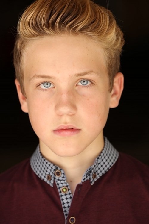 Tanner Hagen as Dylan