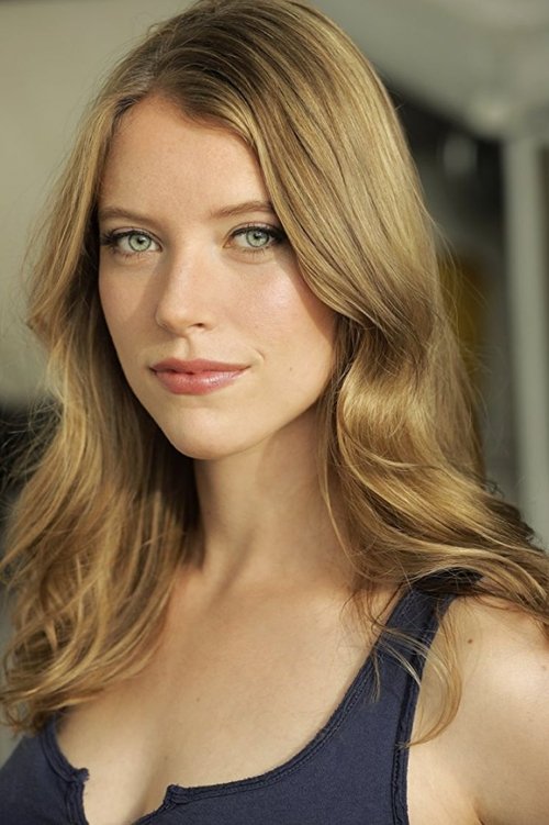 Marie Oldenbourg as Gillian