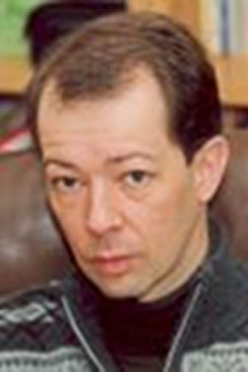 Chris Wasshuber as Expert