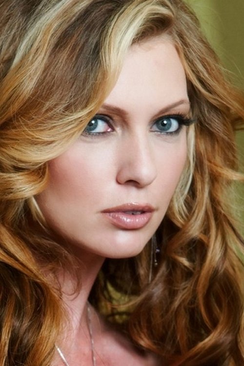 Kelle Marie as Greta