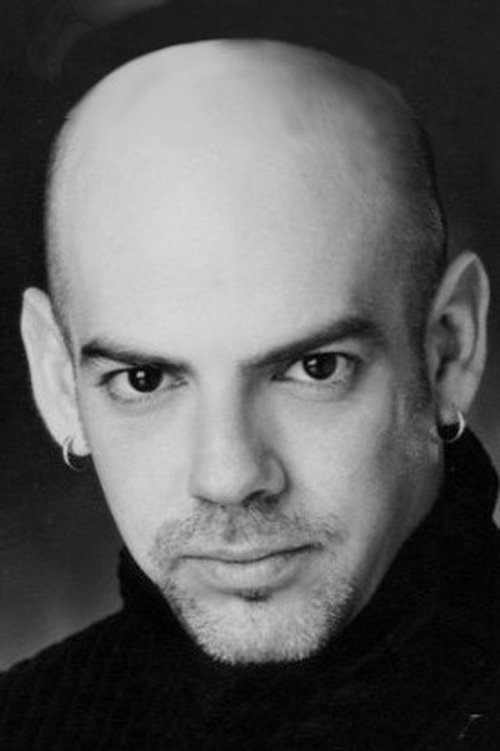 Lawrence Feeney as Motel Clerk