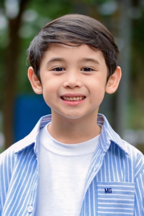 Lucas Andalio as Young Jolo