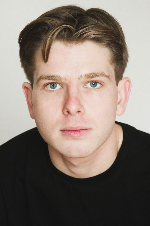 Augustin Frys as Pierre