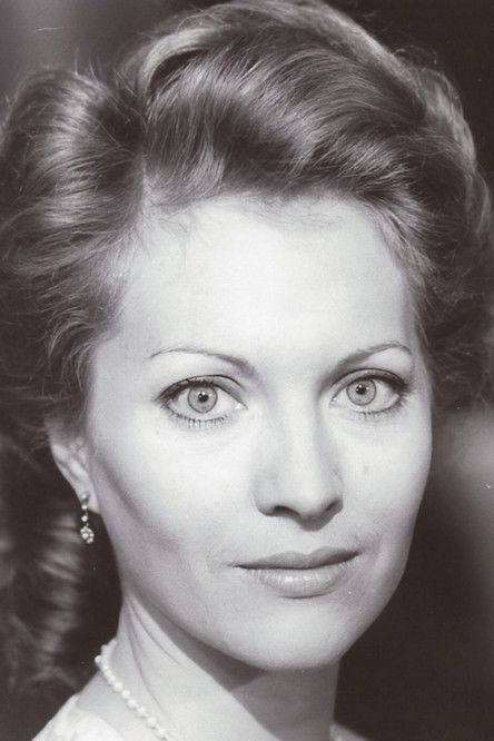 Nicole Jamet as Madeleine