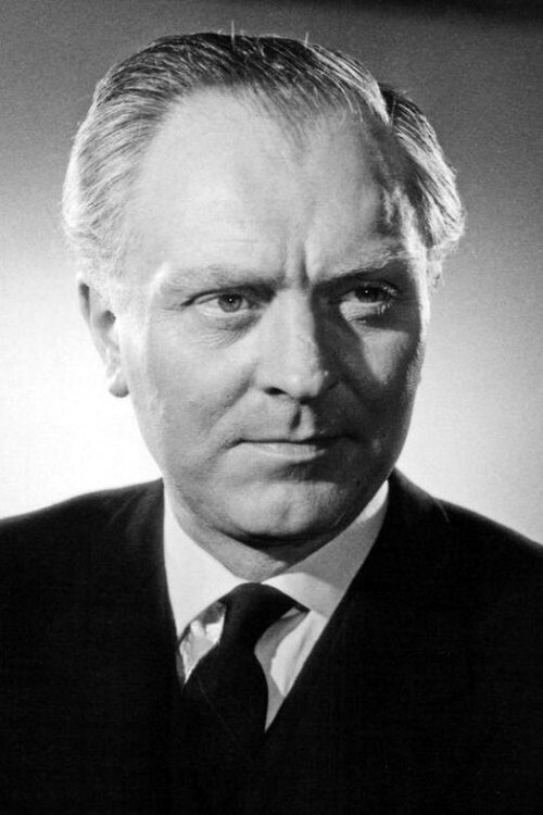 Ernst Waldow as Staatsanwalt