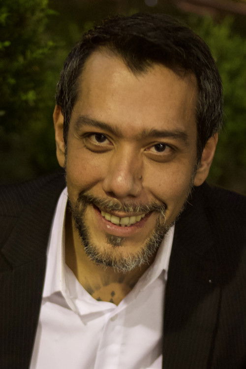 Kauê Santos as Kevin