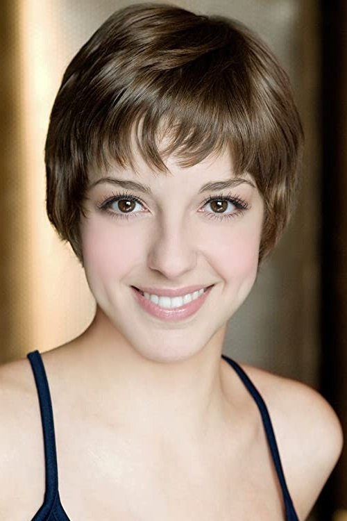 Steffi DiDomenicantonio as Kyra