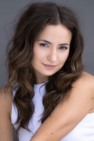 Courtney Monsma as Lillian Milton