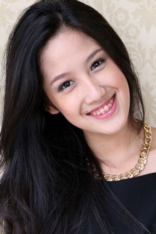 Tamara Tyasmara as Humaira