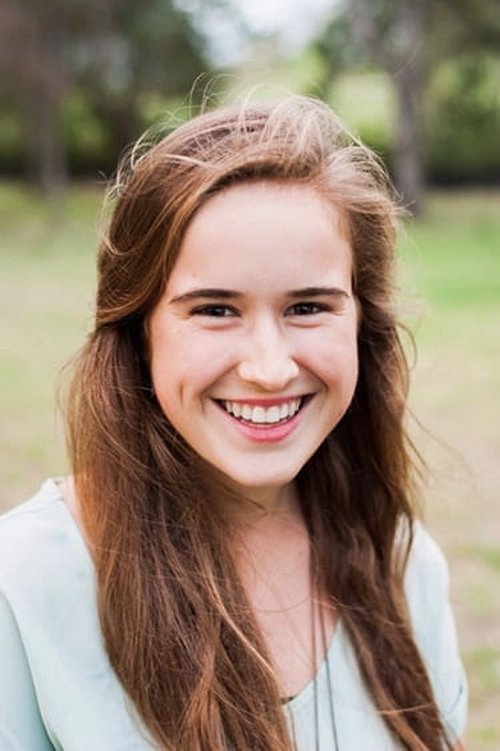 Jamie Howard as Mindy