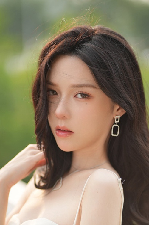 Liu Yixin as Xiao Lu