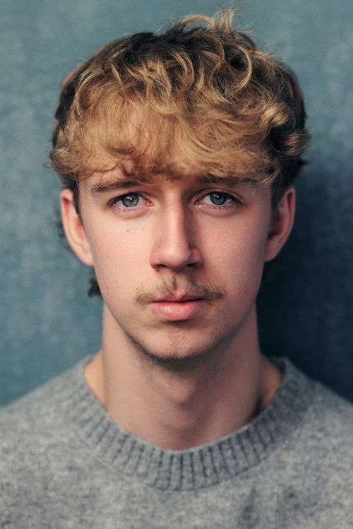 Cody Mitchell as Findlay