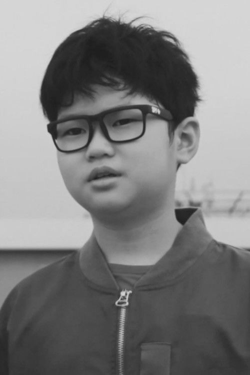 Ferdinand Mirkovic Dave as Anton (Kecil)